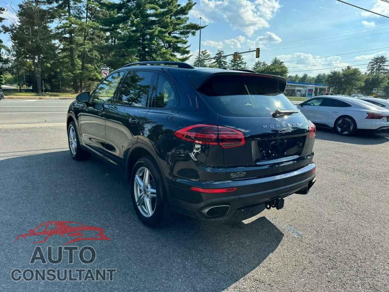 PORSCHE CAYENNE 2016 - WP1AA2A24GLA02872