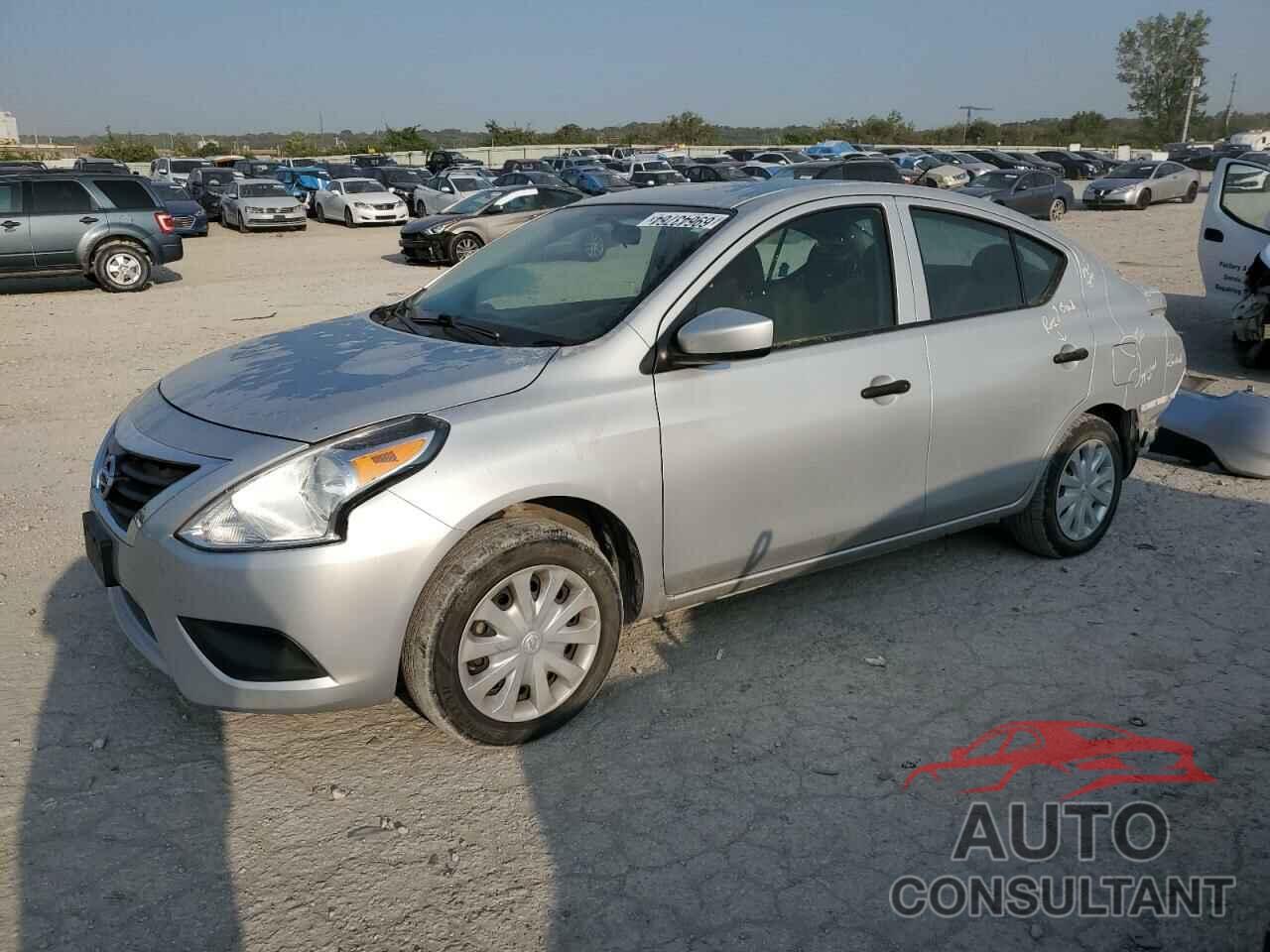 NISSAN VERSA 2019 - 3N1CN7AP3KL831391