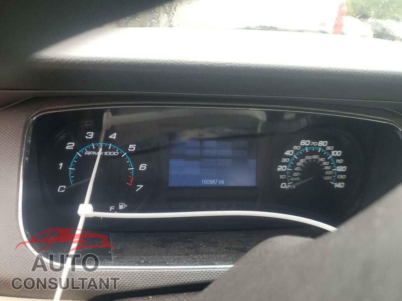 FORD TAURUS 2015 - 1FAHP2D82FG208459