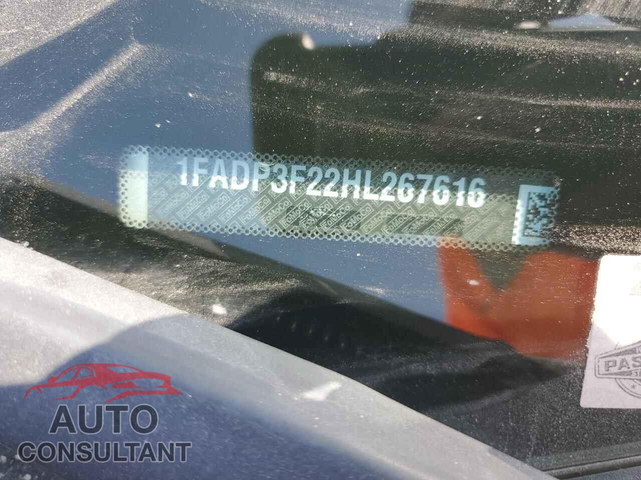 FORD FOCUS 2017 - 1FADP3F22HL267616