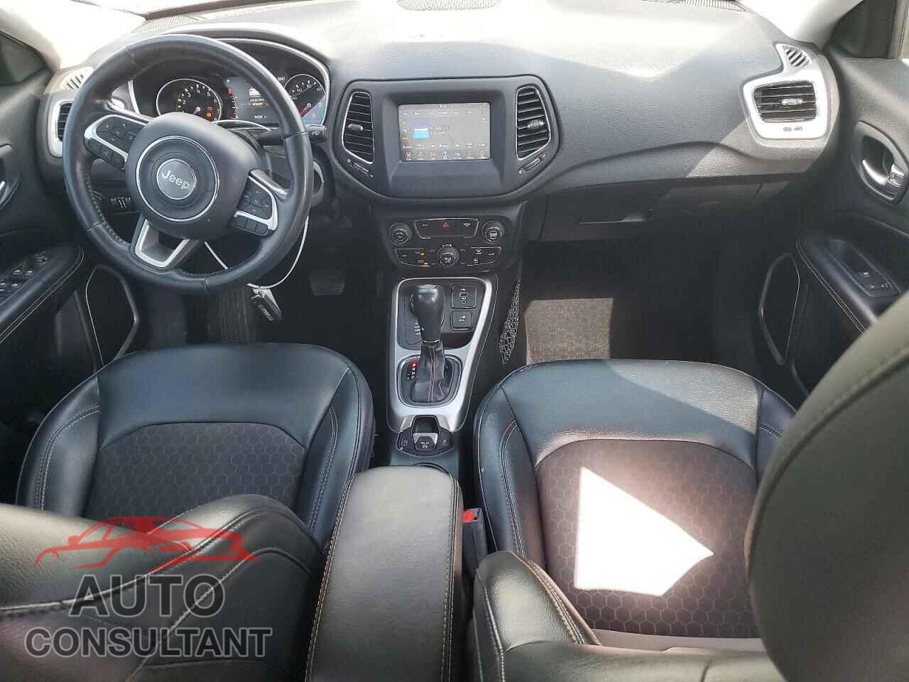 JEEP COMPASS 2019 - 3C4NJDBB3KT812844