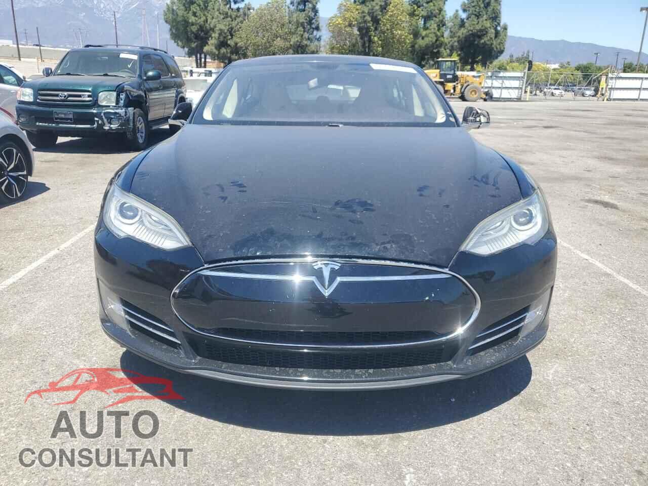TESLA MODEL S 2013 - 5YJSA1CP9DFP18299
