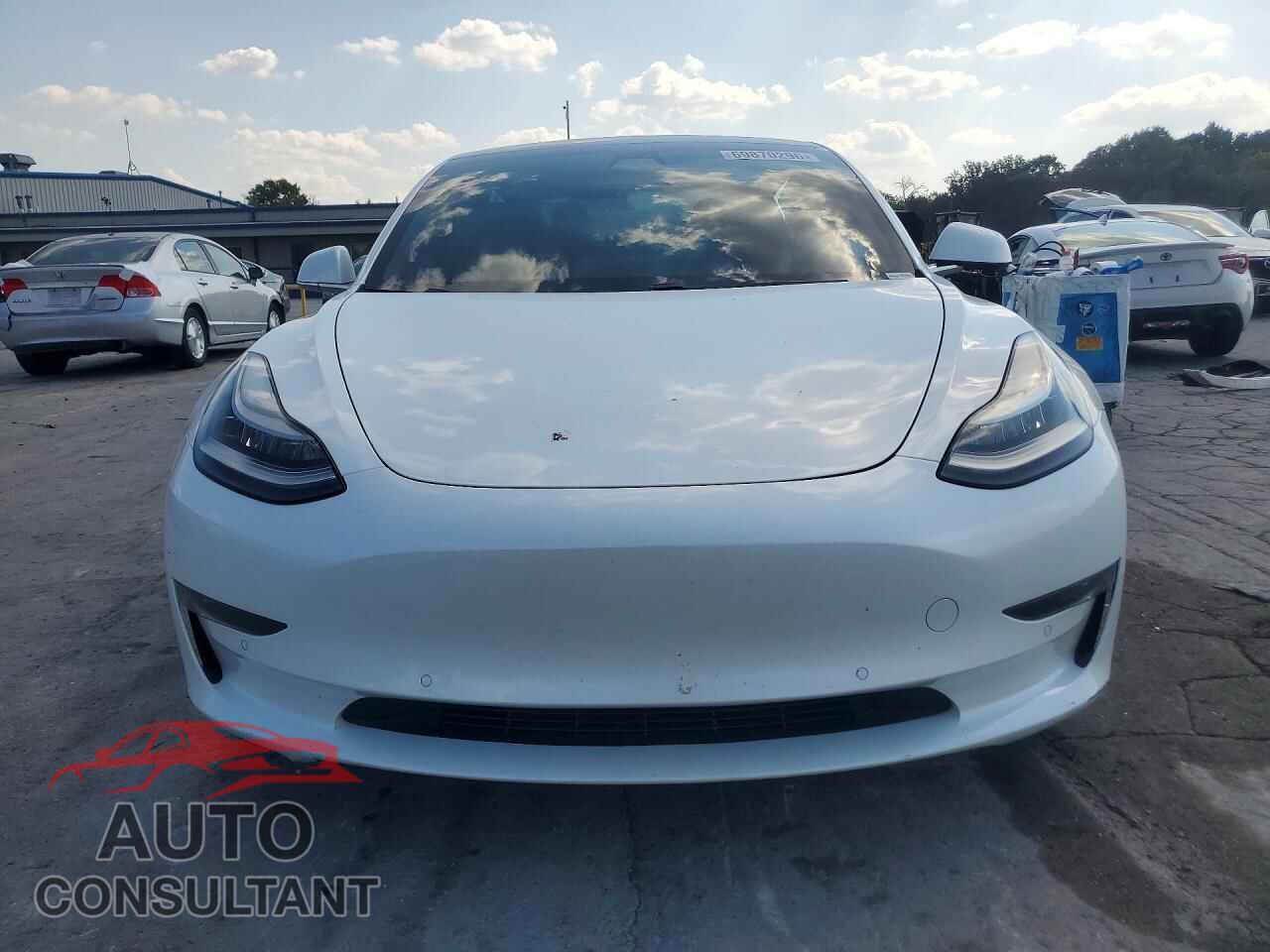 TESLA MODEL 3 2019 - 5YJ3E1EB9KF469896