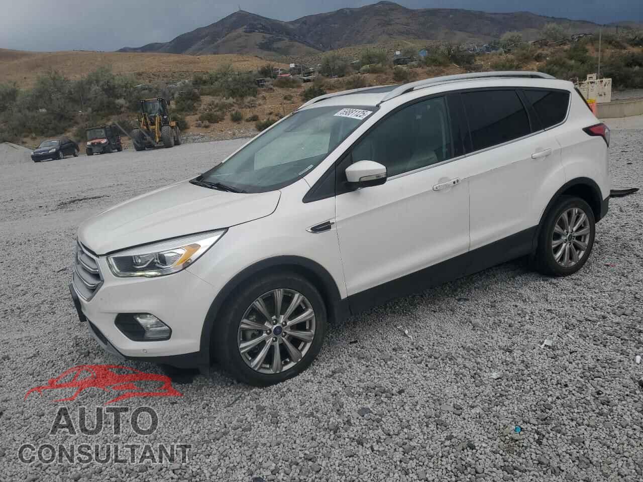 FORD ESCAPE 2017 - 1FMCU0J96HUB81328