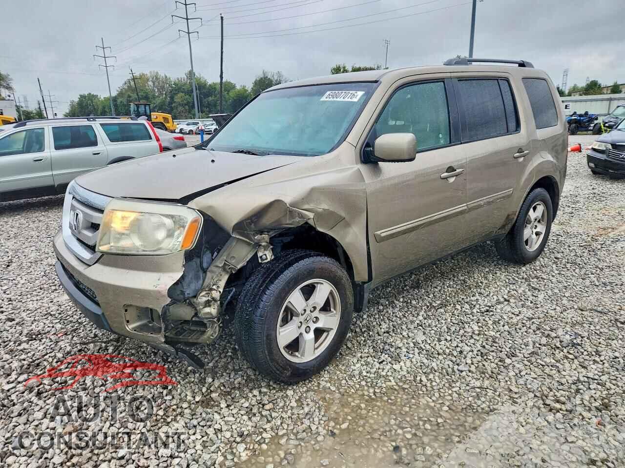 HONDA PILOT 2011 - 5FNYF3H41BB023513