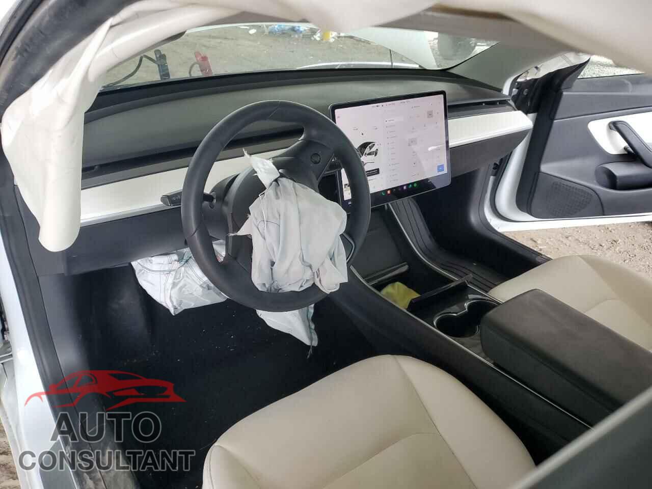 TESLA MODEL 3 2020 - 5YJ3E1EA0LF615949