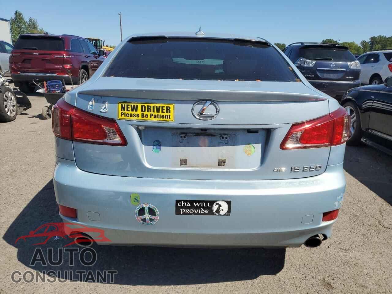 LEXUS IS 2011 - JTHCF5C29B5049126