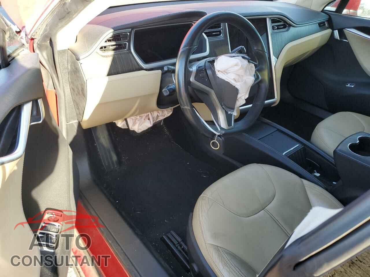 TESLA MODEL S 2013 - 5YJSA1DN2DFP09523