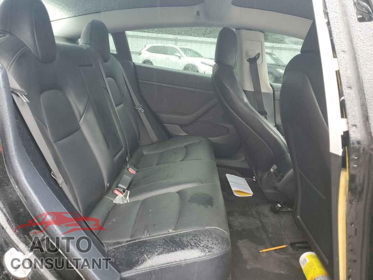 TESLA MODEL 3 2021 - 5YJ3E1EA0MF986837