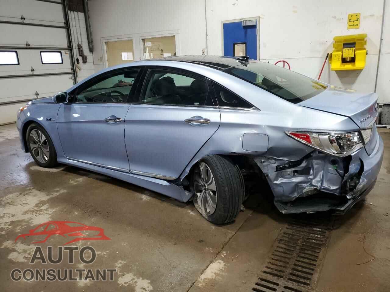 HYUNDAI SONATA 2013 - KMHEC4A48DA050274