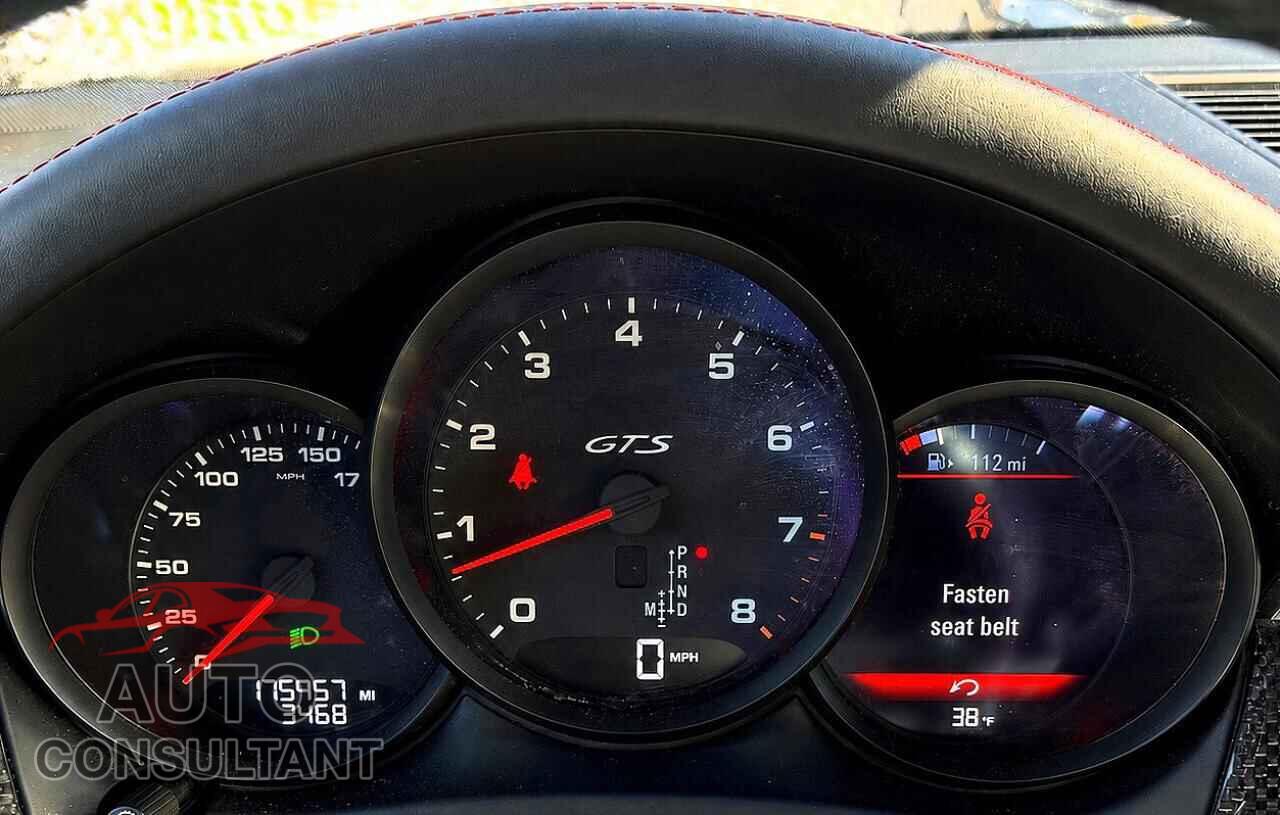 PORSCHE MACAN 2018 - WP1AG2A59JLB62312