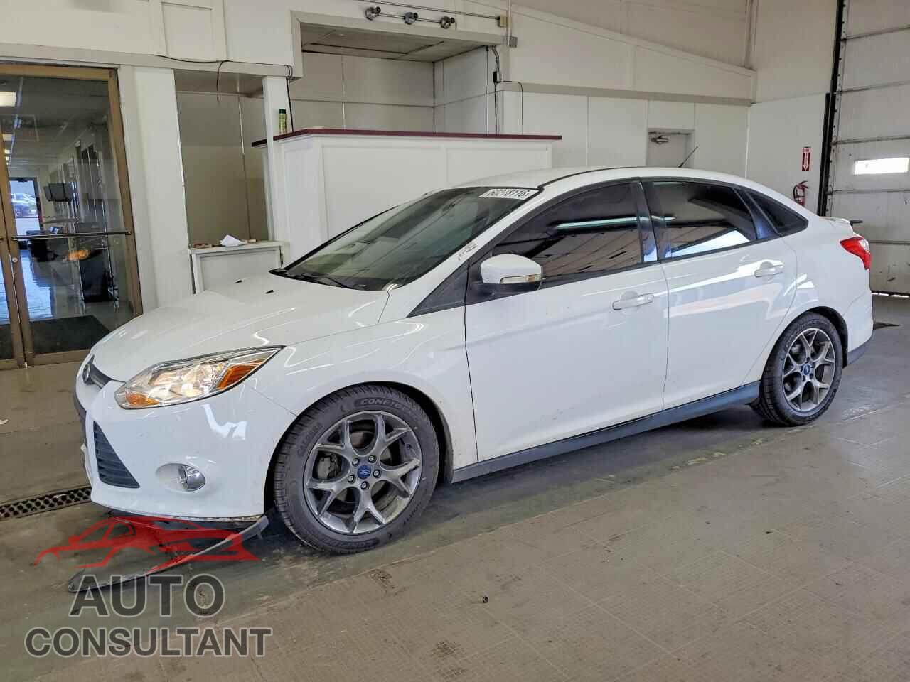 FORD FOCUS 2014 - 1FADP3F27EL238351