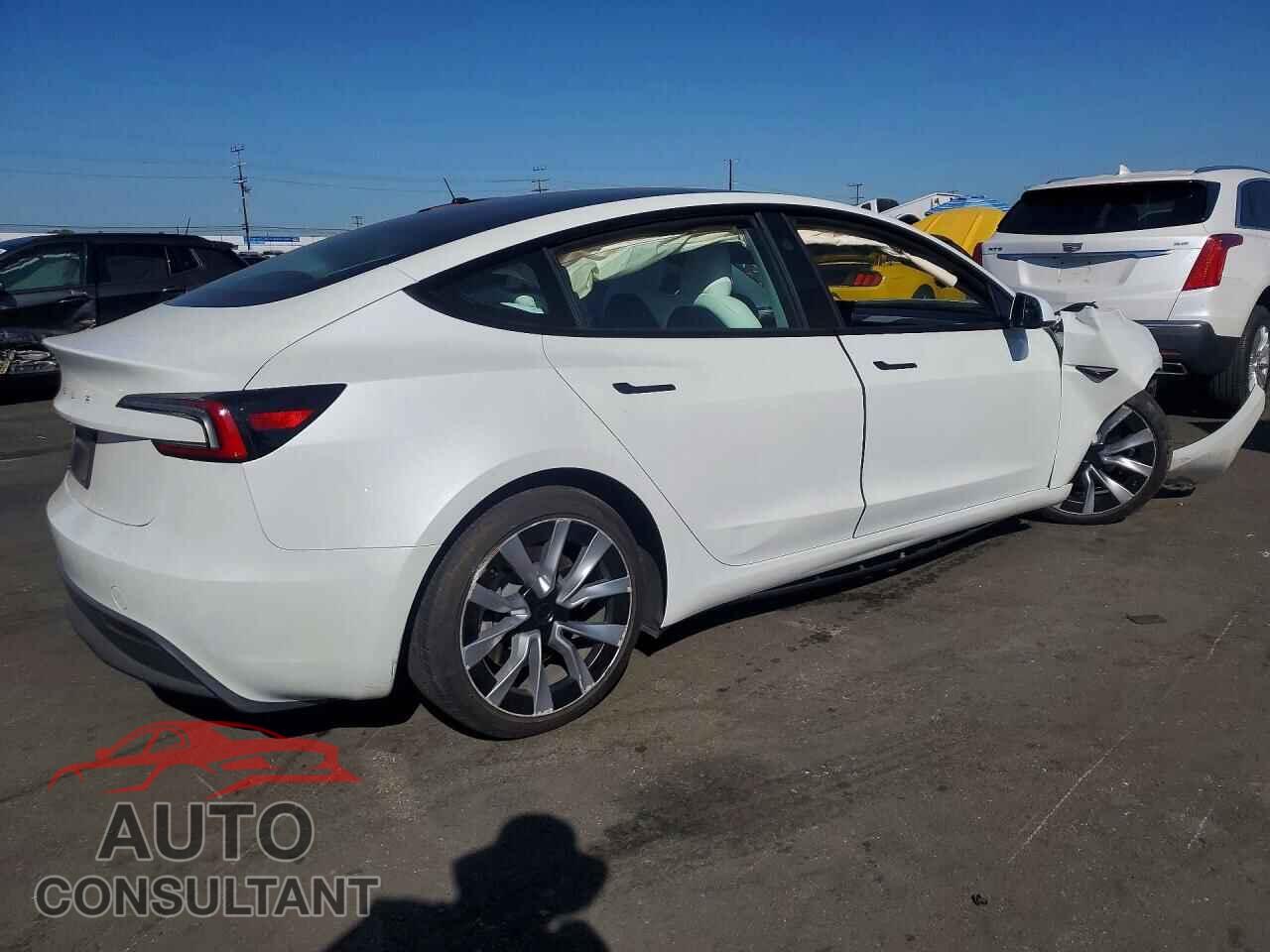 TESLA MODEL 3 2024 - 5YJ3E1EA2RF869655