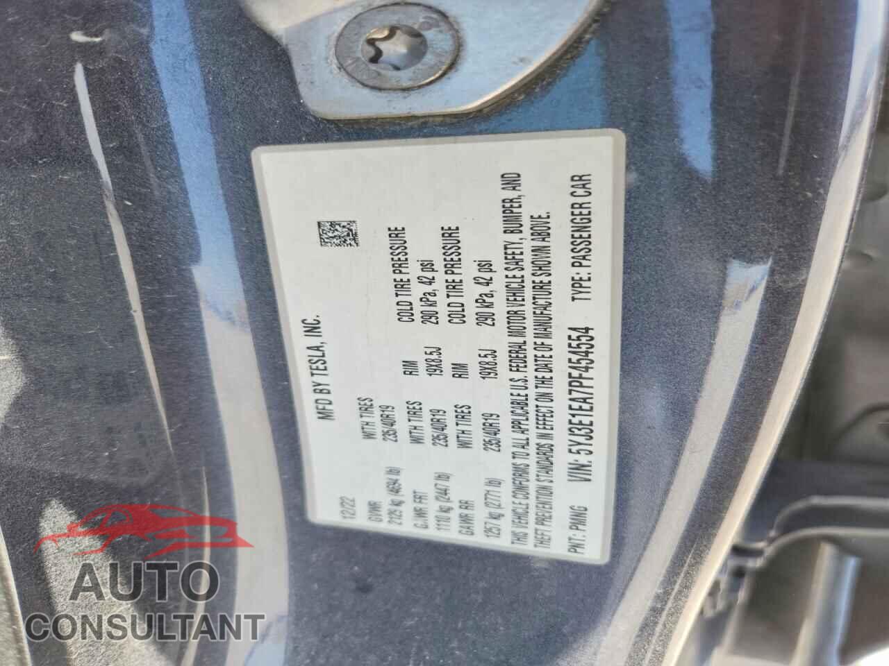 TESLA MODEL 3 2023 - 5YJ3E1EA7PF454554