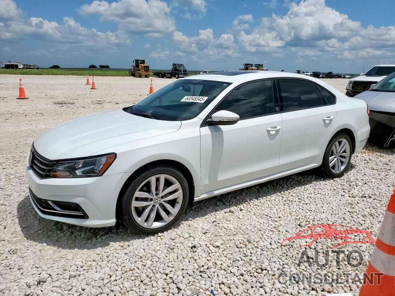 VOLKSWAGEN PASSAT 2019 - 1VWLA7A36KC002362