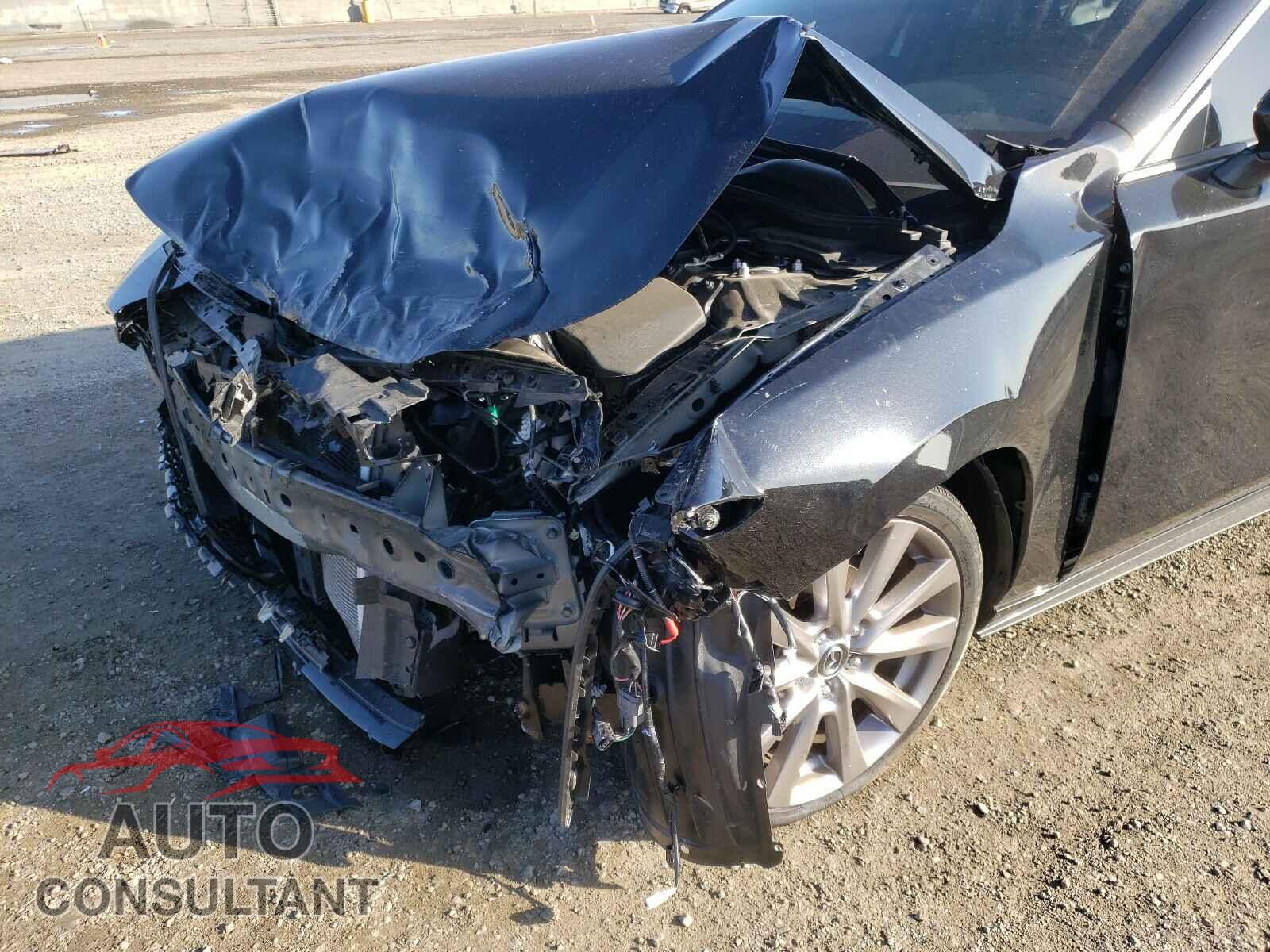 MAZDA 3 2019 - JM1BPACL9K1111255