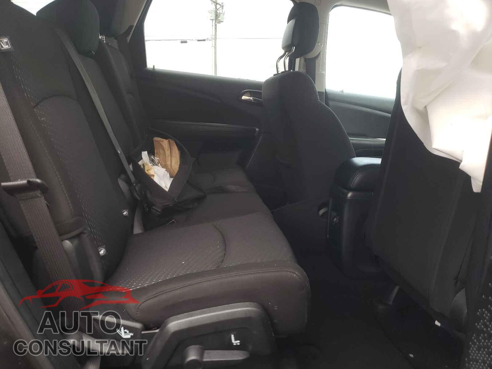 DODGE JOURNEY 2019 - 3C4PDCBB4KT694507