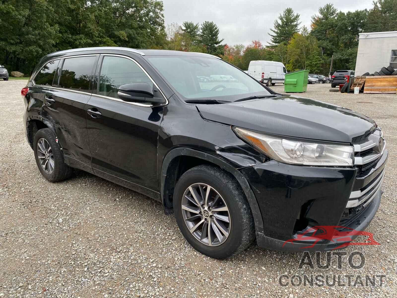 TOYOTA HIGHLANDER 2018 - 5TDJZRFH4JS553731