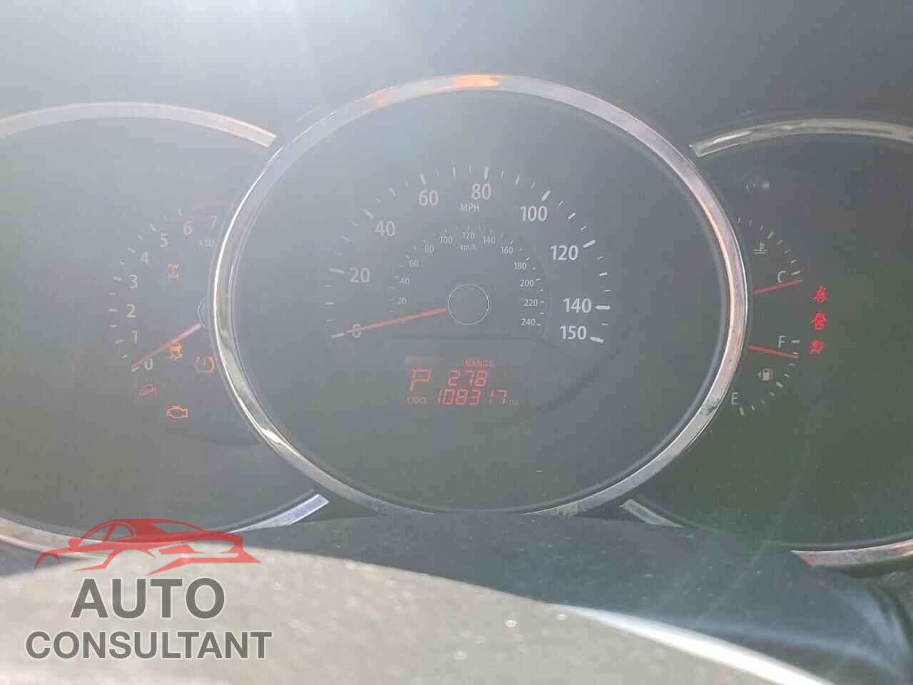 KIA SORENTO 2011 - 5XYKTCA17BG132825