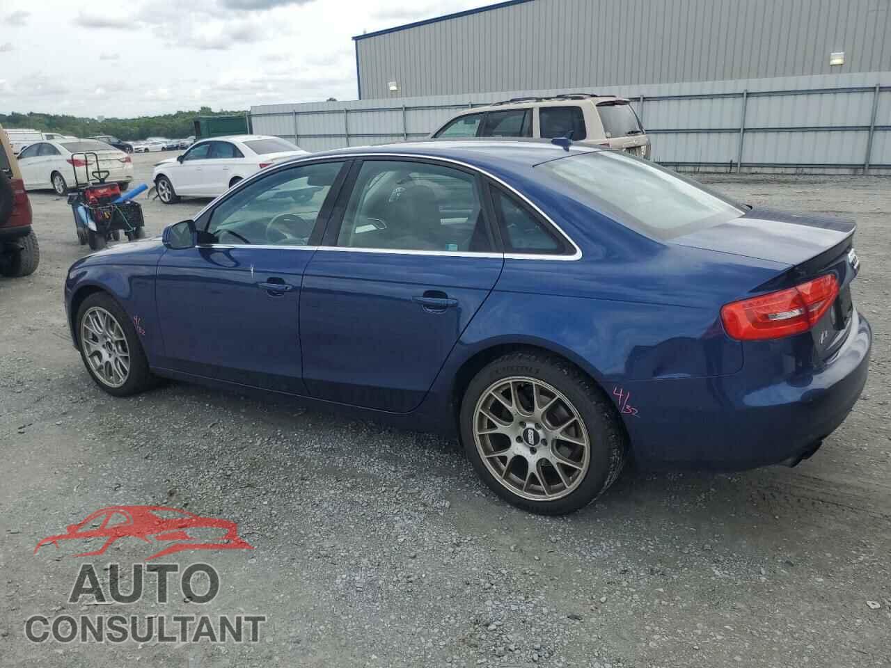 AUDI A4 2013 - WAUBFAFL0DN031835