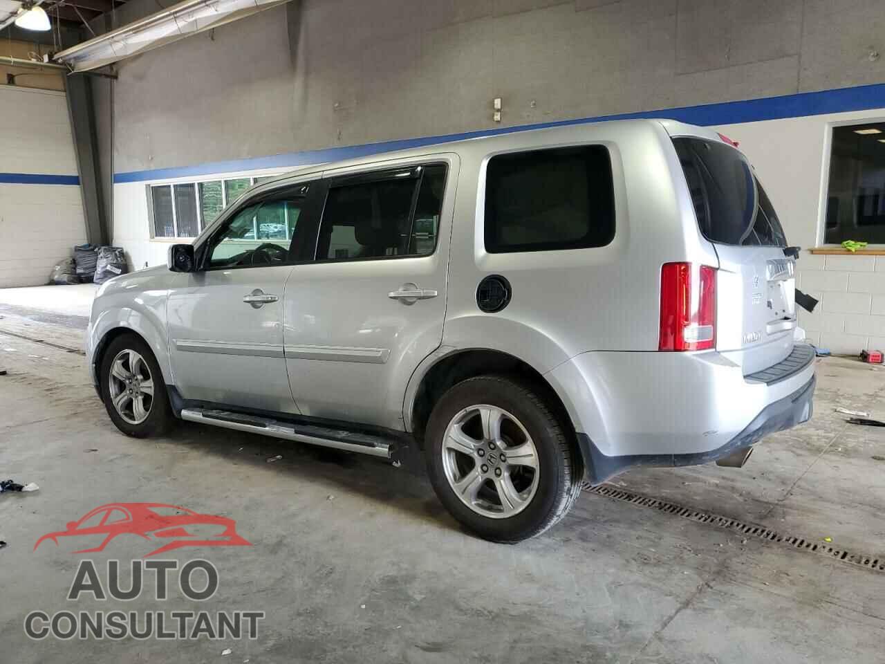 HONDA PILOT 2013 - 5FNYF4H53DB018556