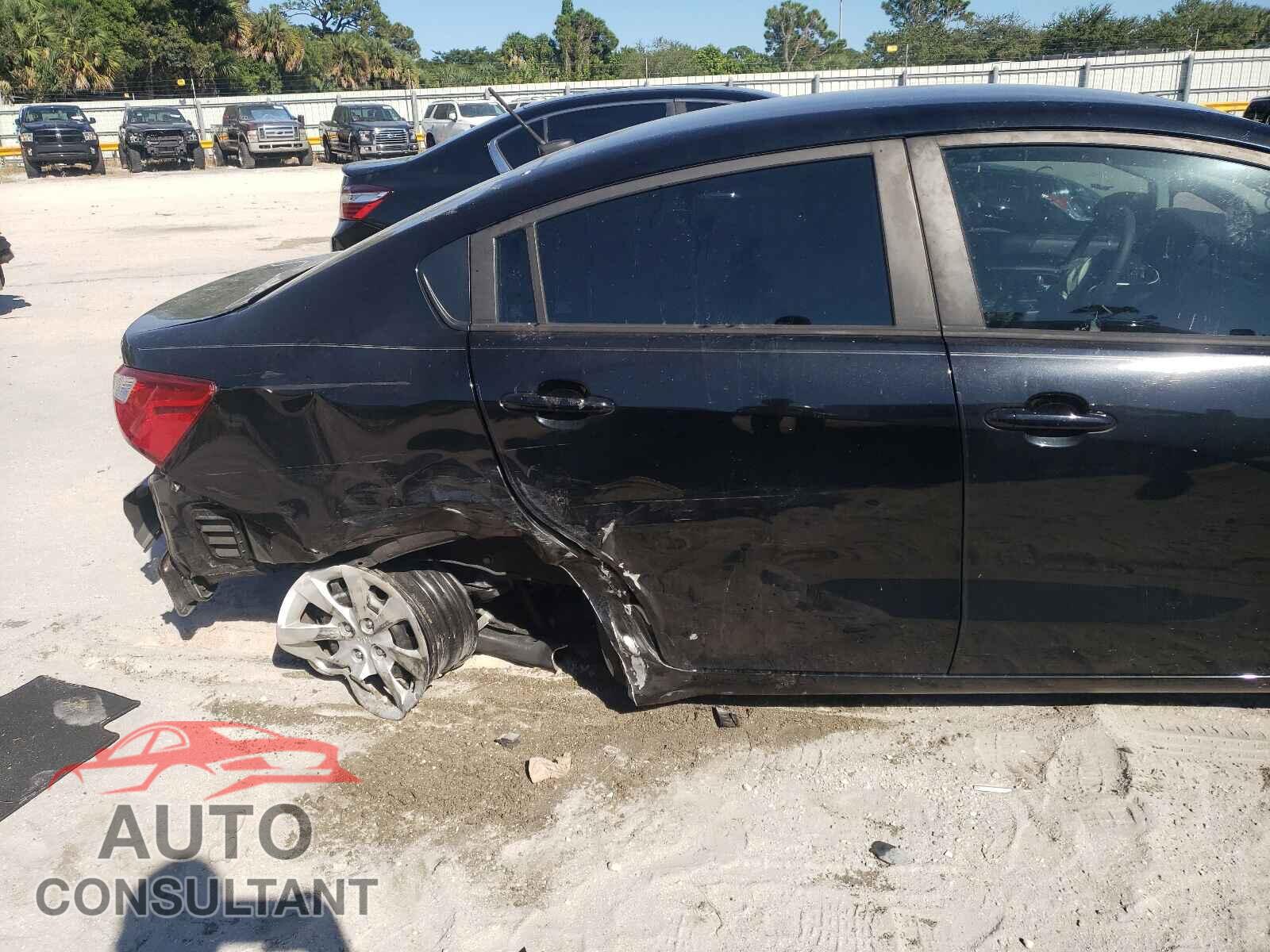 KIA RIO 2017 - KNADM4A38H6098772