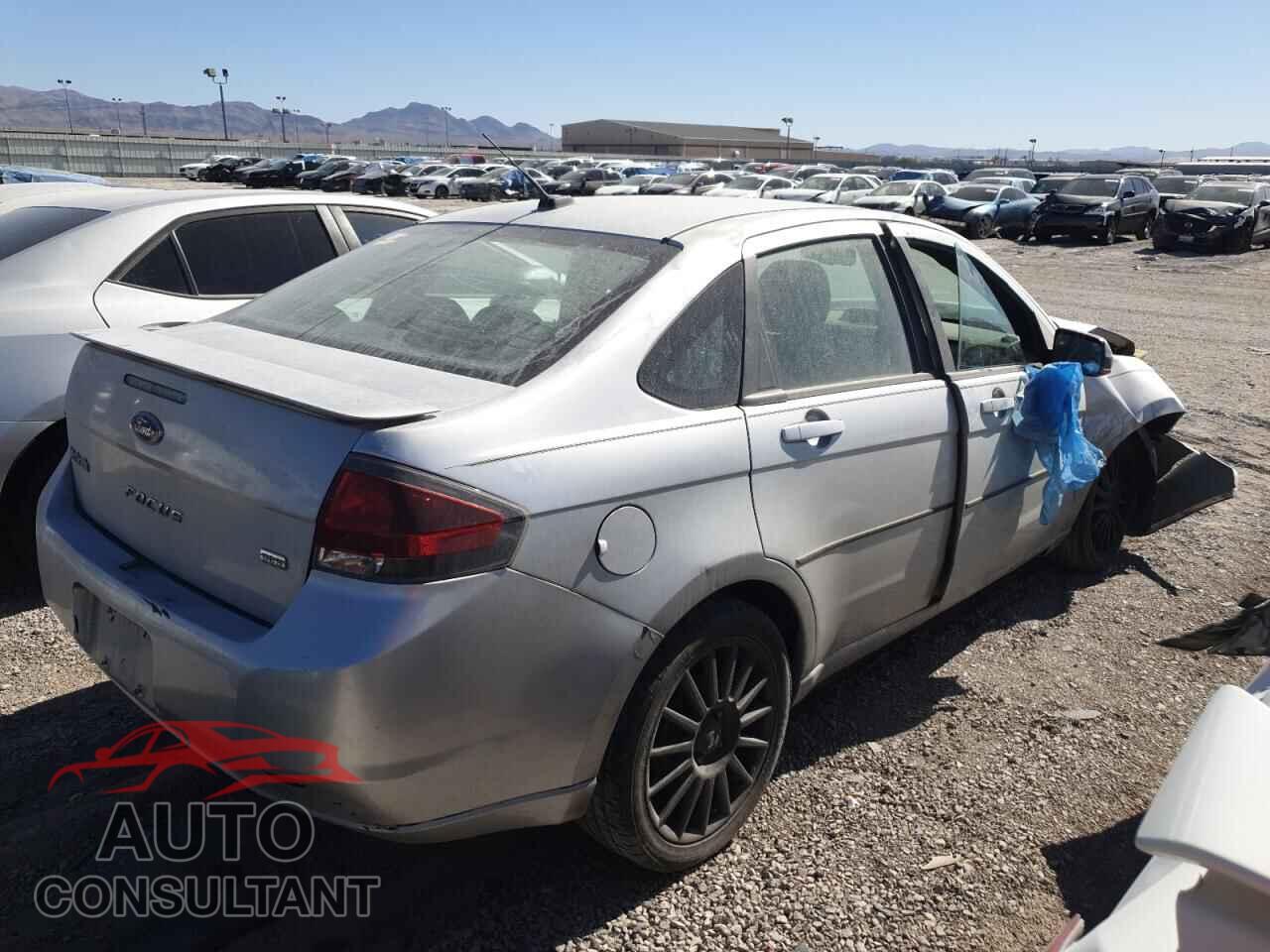 FORD FOCUS 2011 - 1FAHP3GN1BW108229