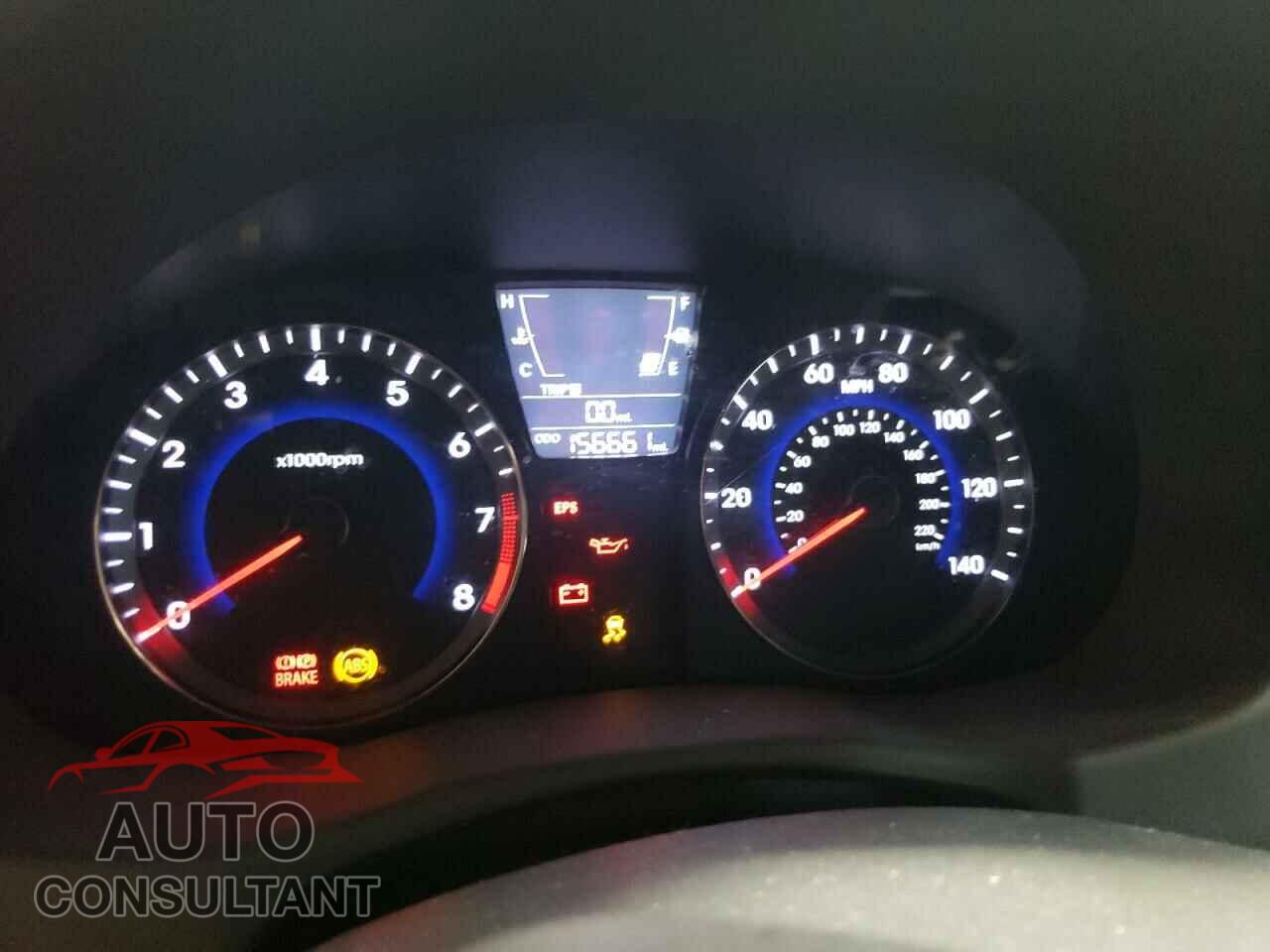 HYUNDAI ACCENT 2013 - KMHCU4AE8DU444000