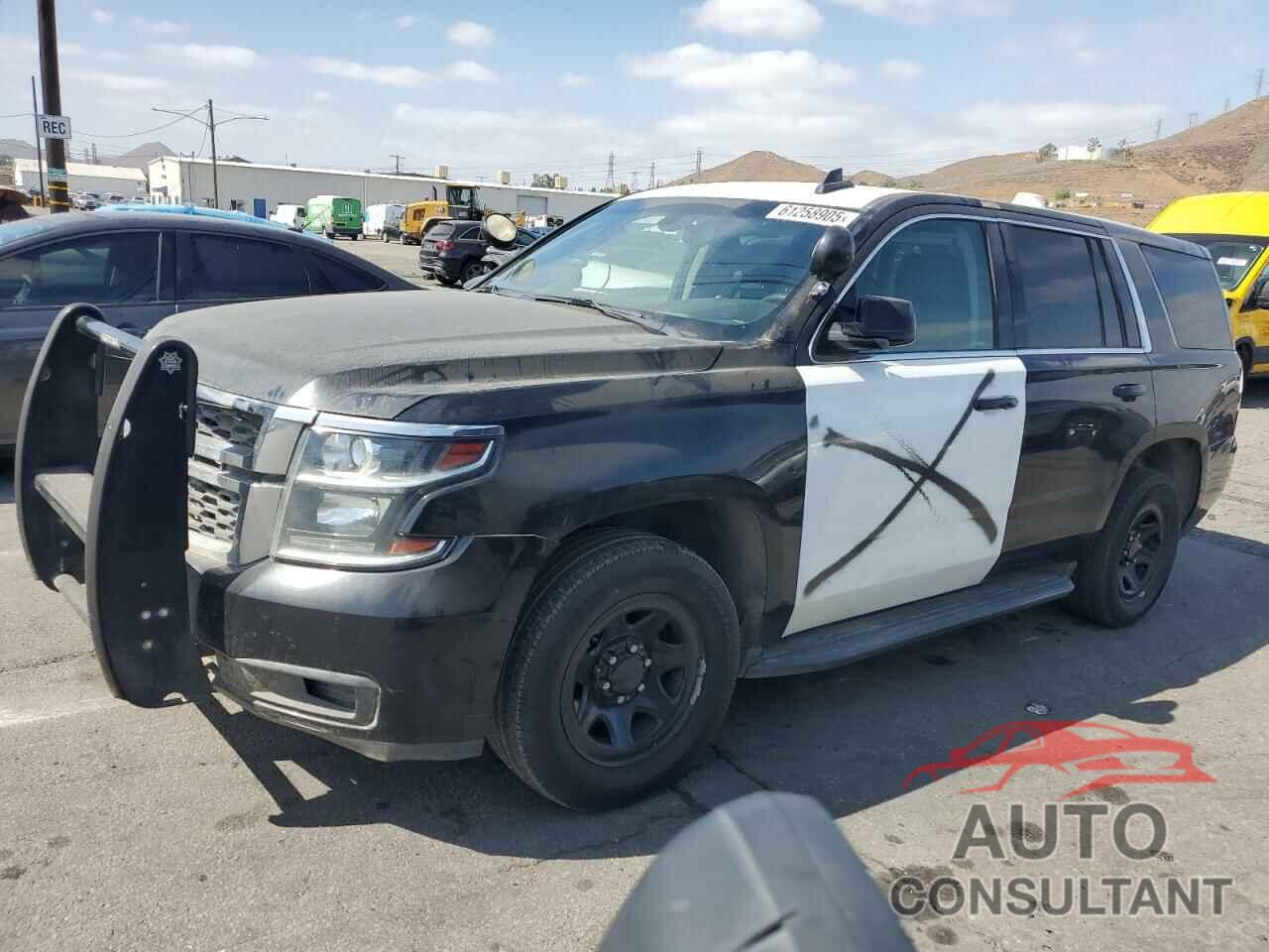 CHEVROLET TAHOE 2017 - 1GNSKDEC3HR234564