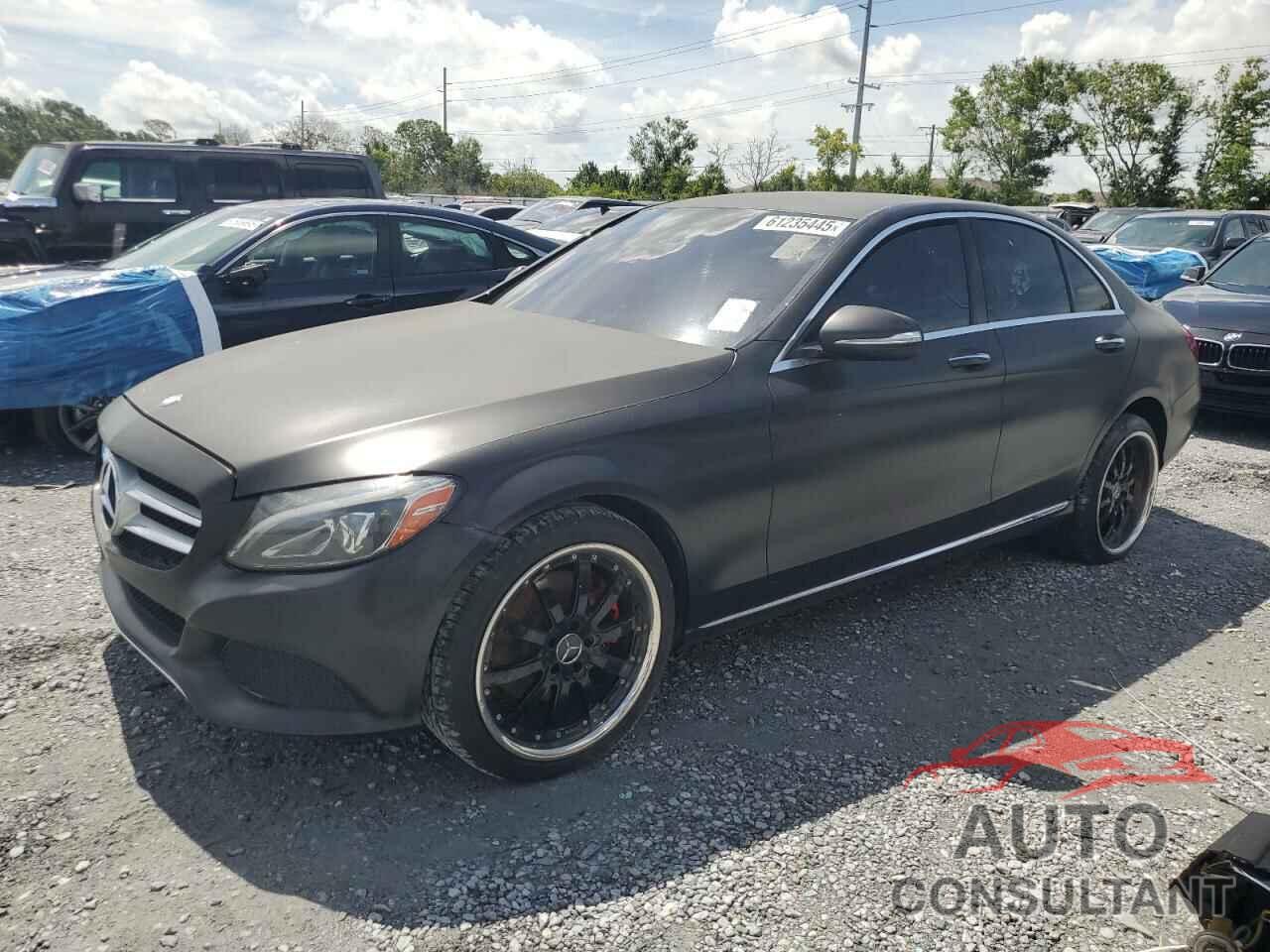 MERCEDES-BENZ C-CLASS 2015 - 55SWF4KBXFU001051