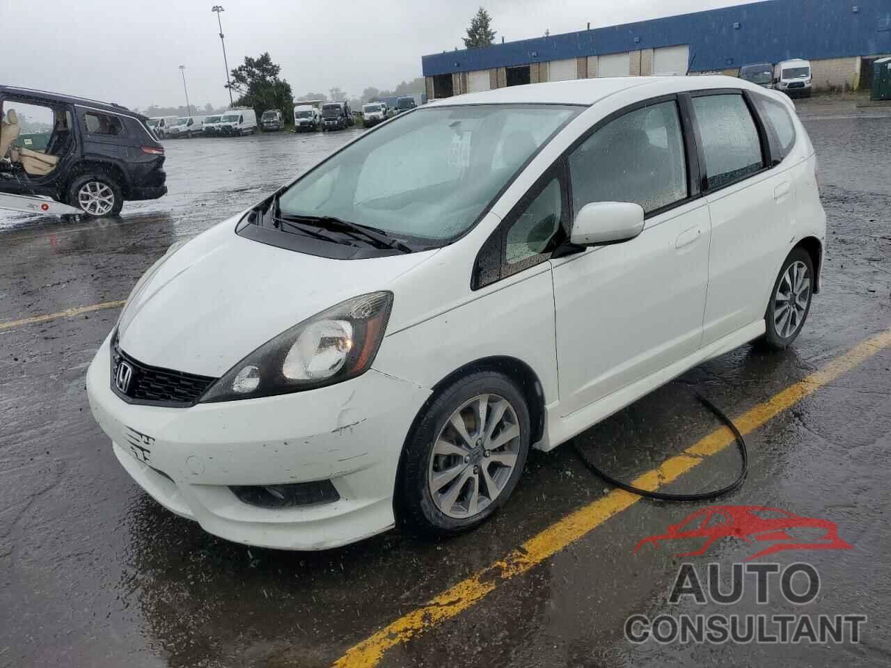 HONDA FIT 2013 - JHMGE8H52DC009770