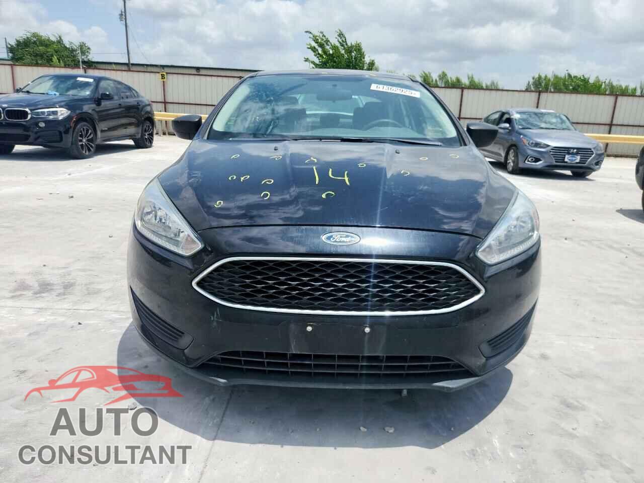 FORD FOCUS 2016 - 1FADP3E27GL252531