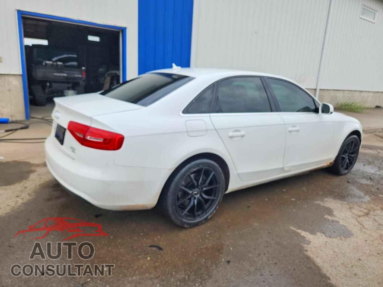 AUDI A4 2013 - WAUFFCFL8DN041297