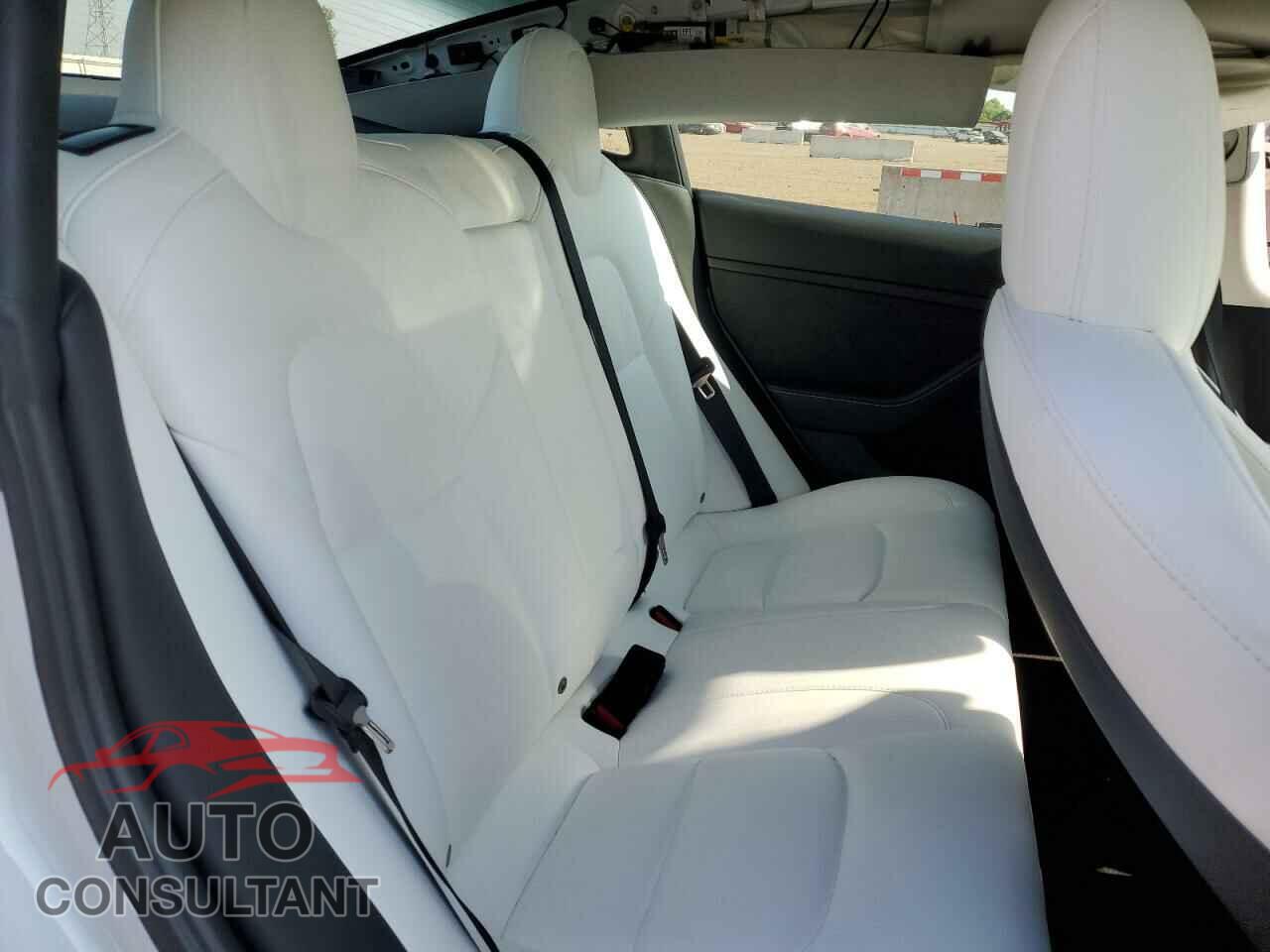TESLA MODEL 3 2022 - 5YJ3E1EA1NF200075