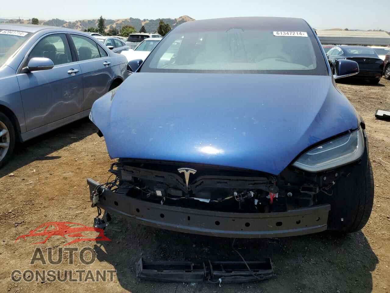 TESLA MODEL X 2018 - 5YJXCAE2XJF126973