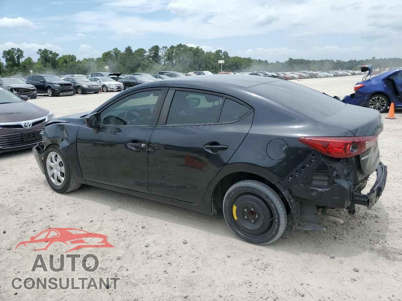 MAZDA 3 2018 - 3MZBN1U71JM179880