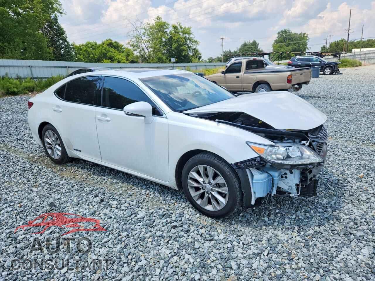 LEXUS ES300 2015 - JTHBW1GG4F2084500