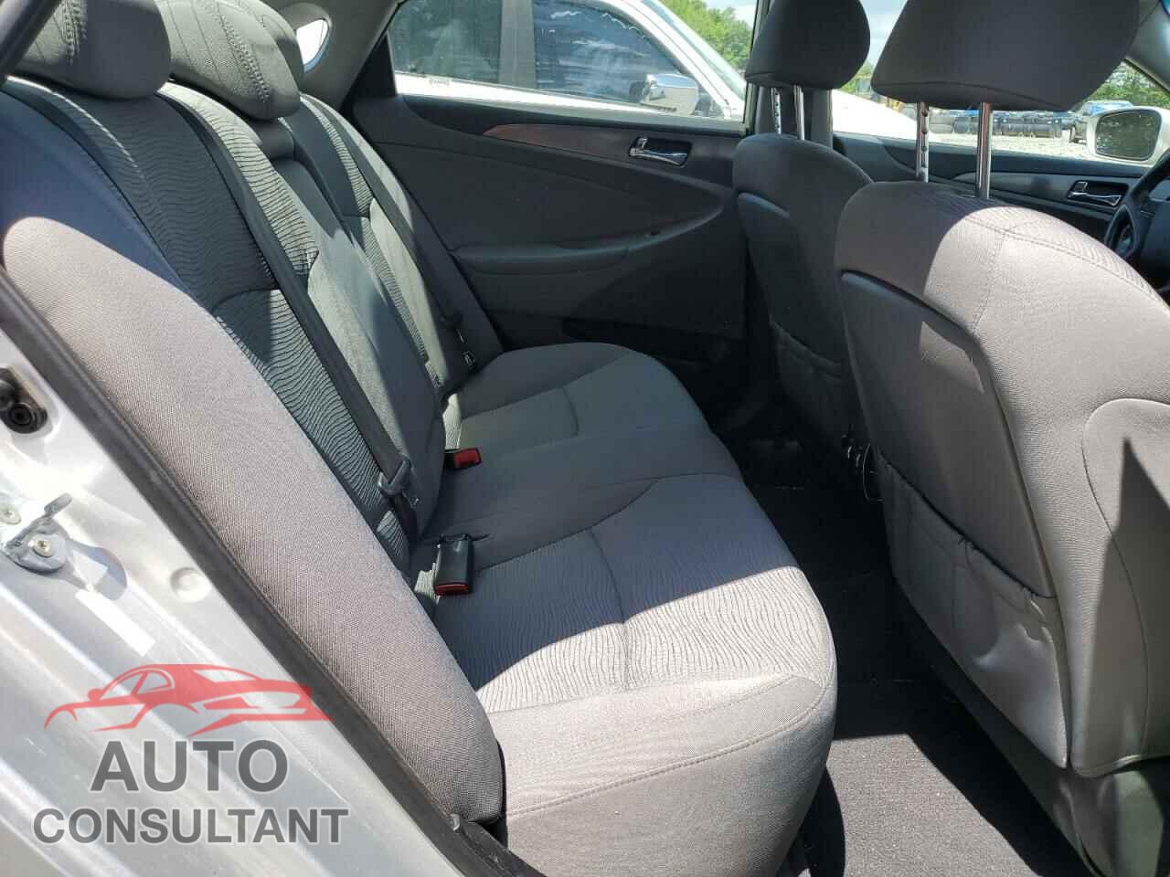 HYUNDAI SONATA 2012 - KMHEC4A41CA036506