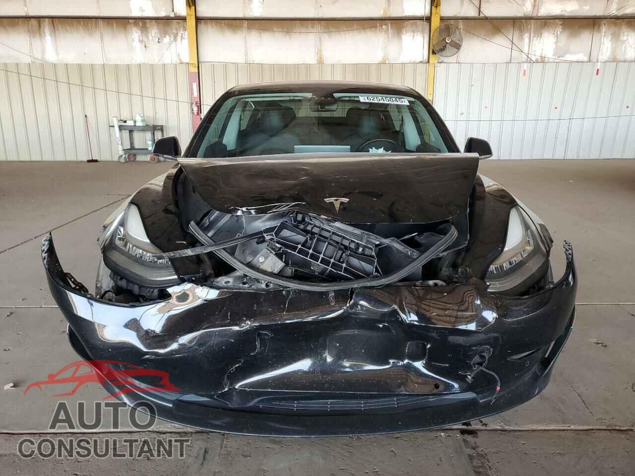 TESLA MODEL 3 2018 - 5YJ3E1EB4JF127867