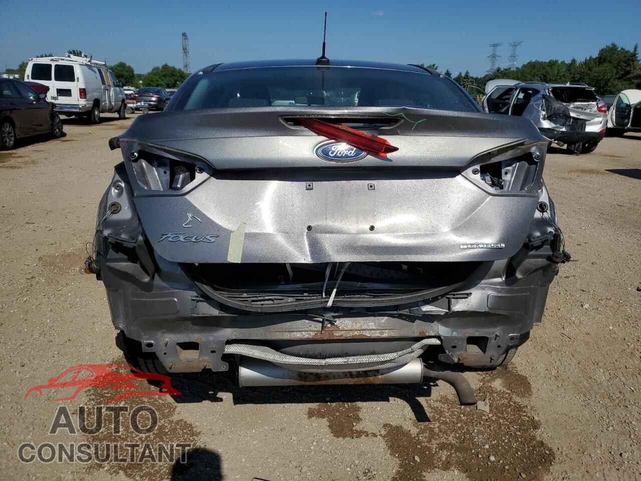 FORD FOCUS 2013 - 1FADP3E2XDL350139
