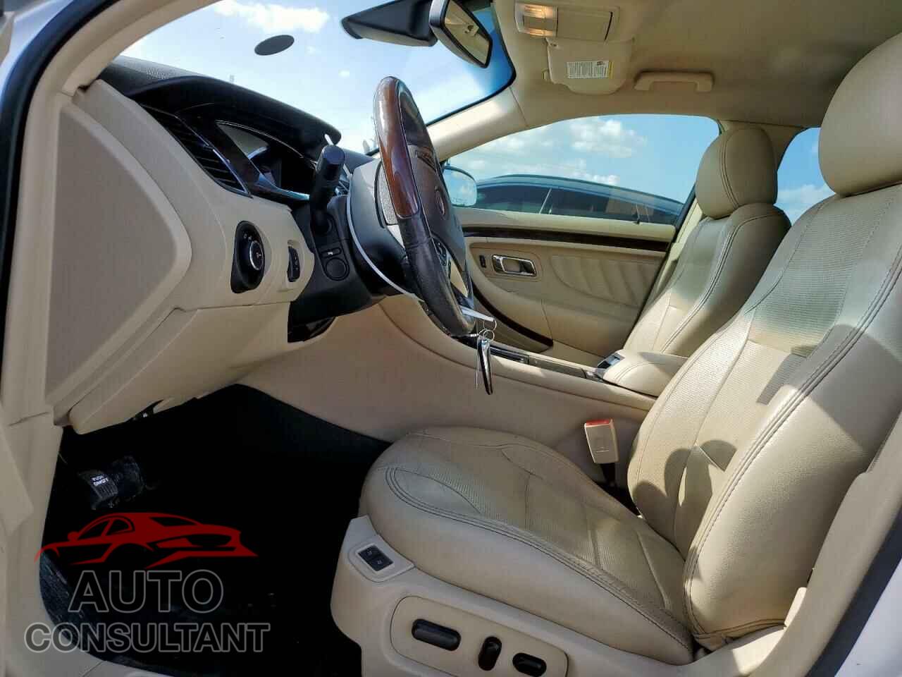 FORD TAURUS 2017 - 1FAHP2F87HG120703