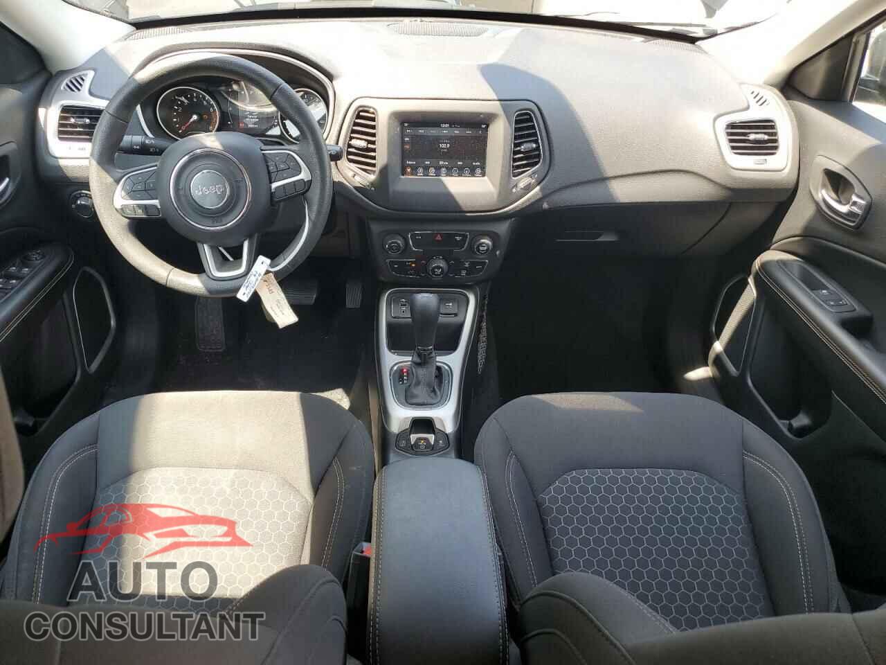 JEEP COMPASS 2019 - 3C4NJCAB4KT726311