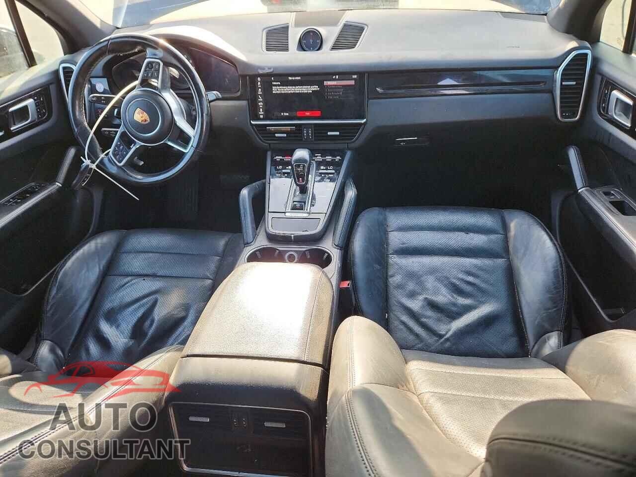 PORSCHE CAYENNE 2019 - WP1AA2AY5KDA06579