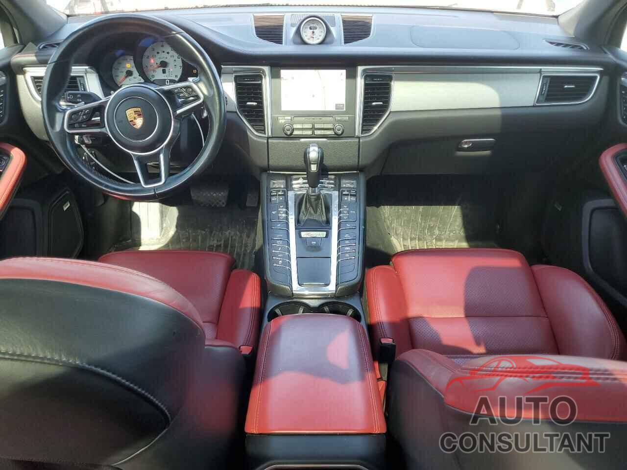 PORSCHE MACAN 2018 - WP1AG2A51JLB60652