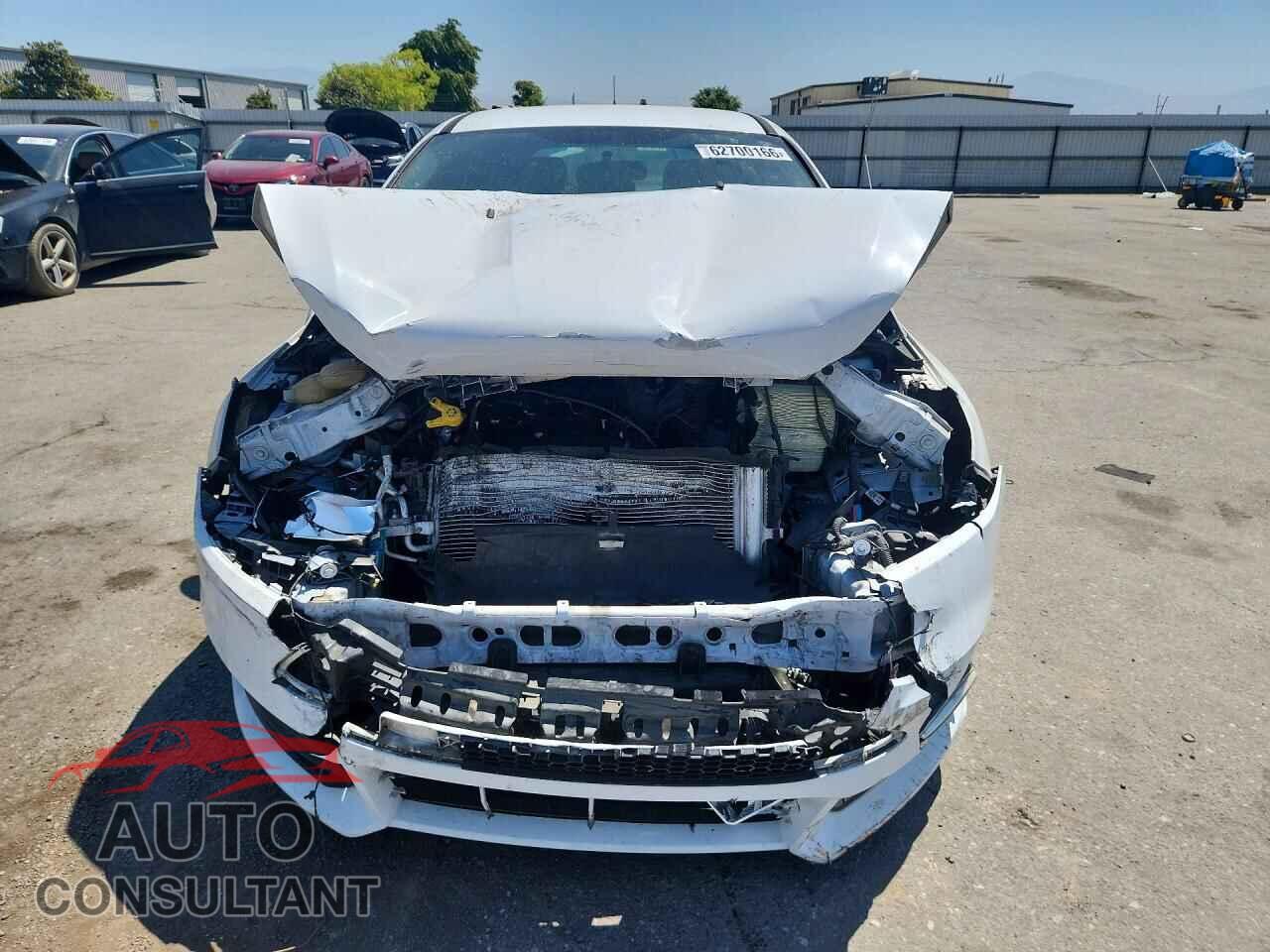 FORD FOCUS 2017 - 1FADP3L91HL223365