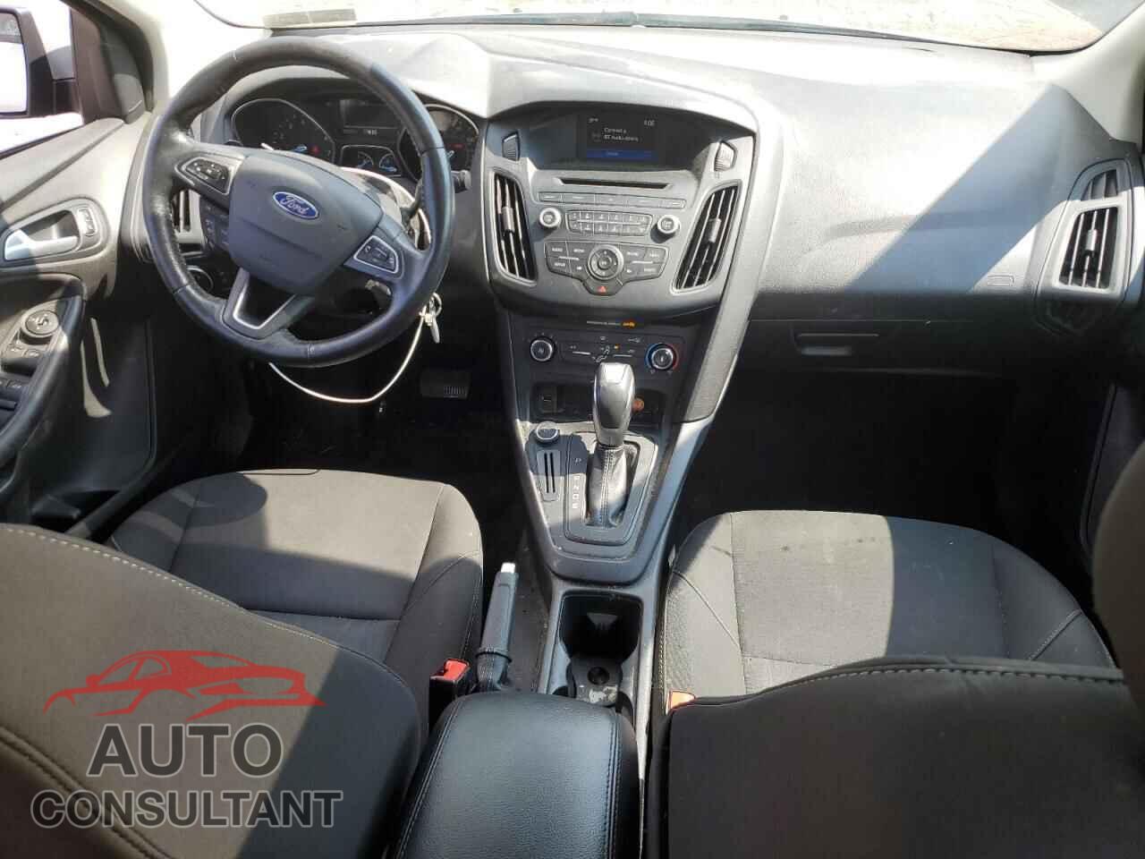 FORD FOCUS 2015 - 1FADP3F26FL382992