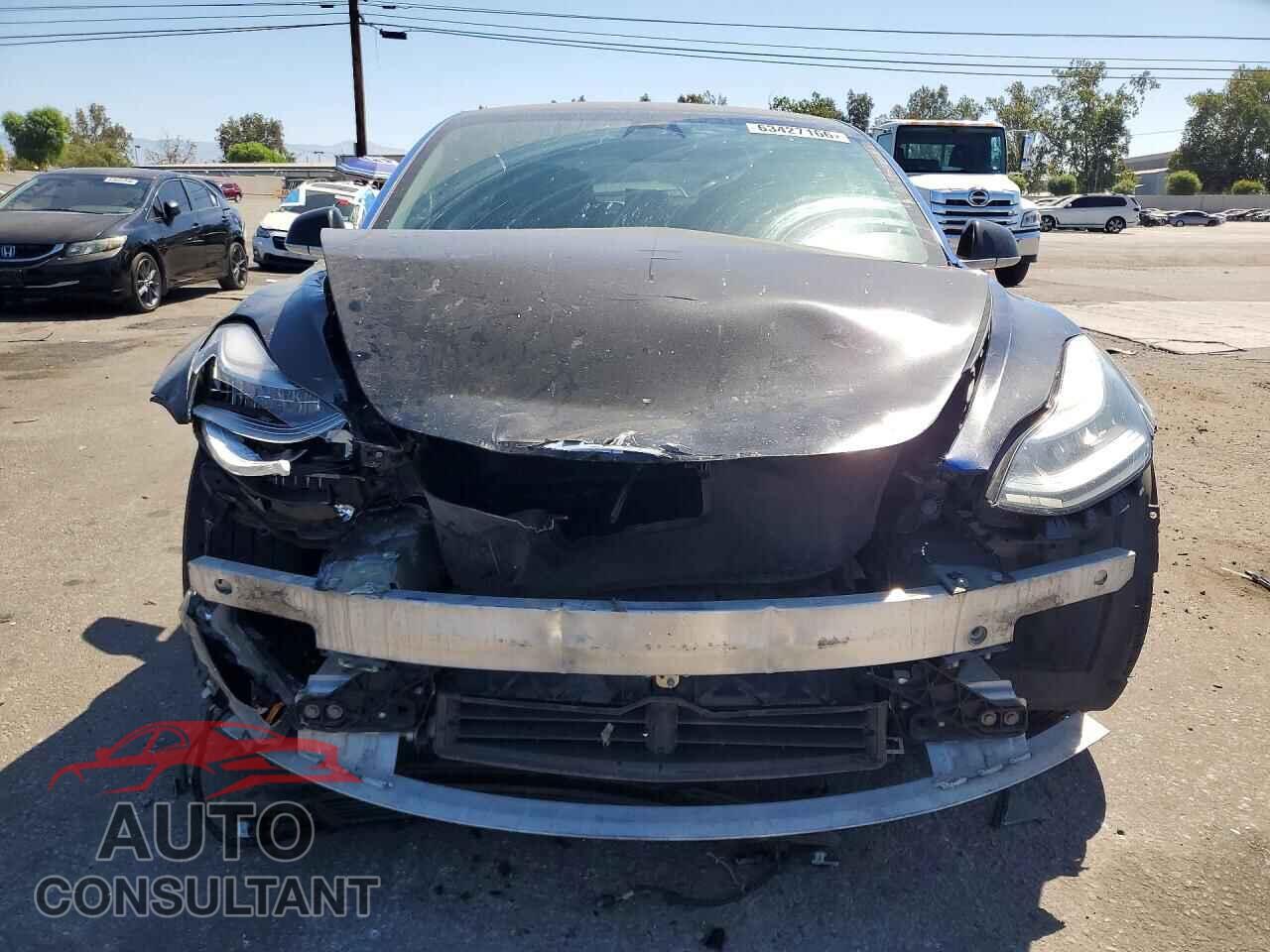TESLA MODEL 3 2018 - 5YJ3E1EA4JF034385