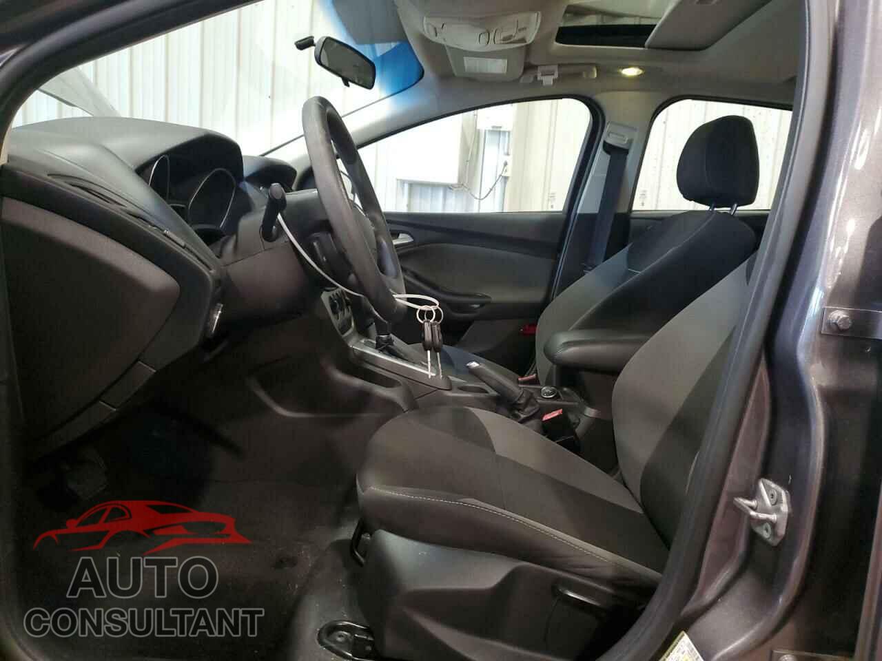 FORD FOCUS 2013 - 1FADP3F23DL330572