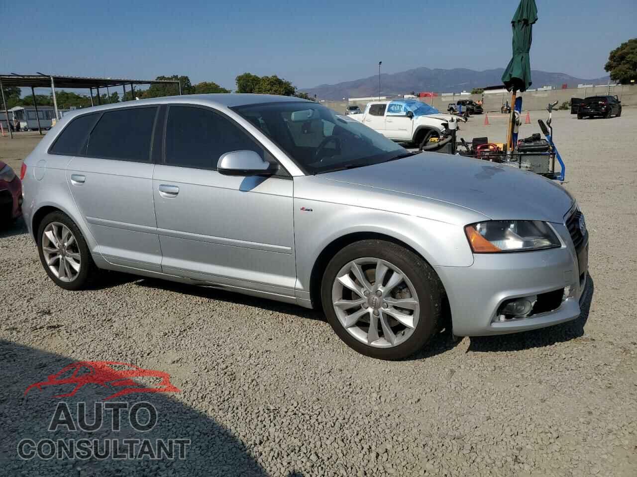 AUDI A3 2012 - WAUBEAFM5CA023313