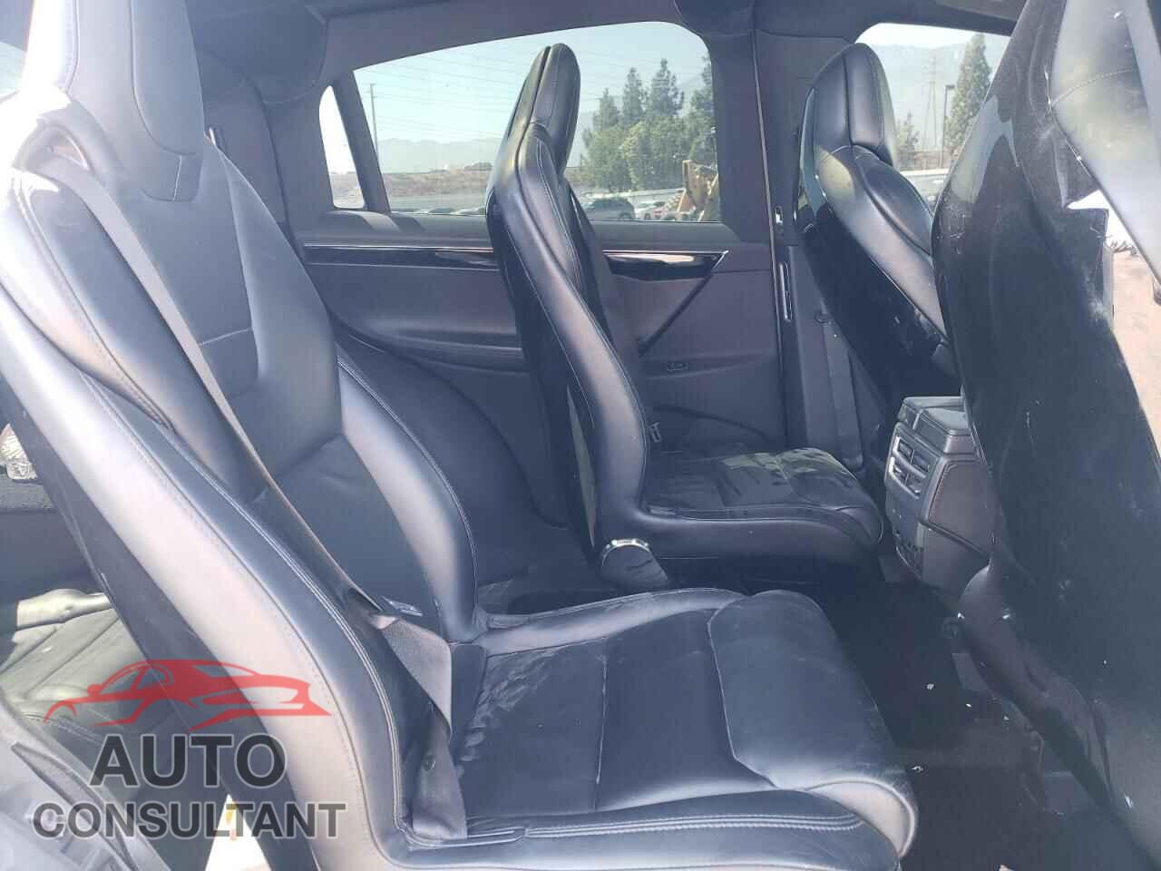 TESLA MODEL X 2016 - 5YJXCBE23GF022114